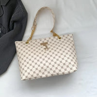 Chic Versatile Tote Handbag